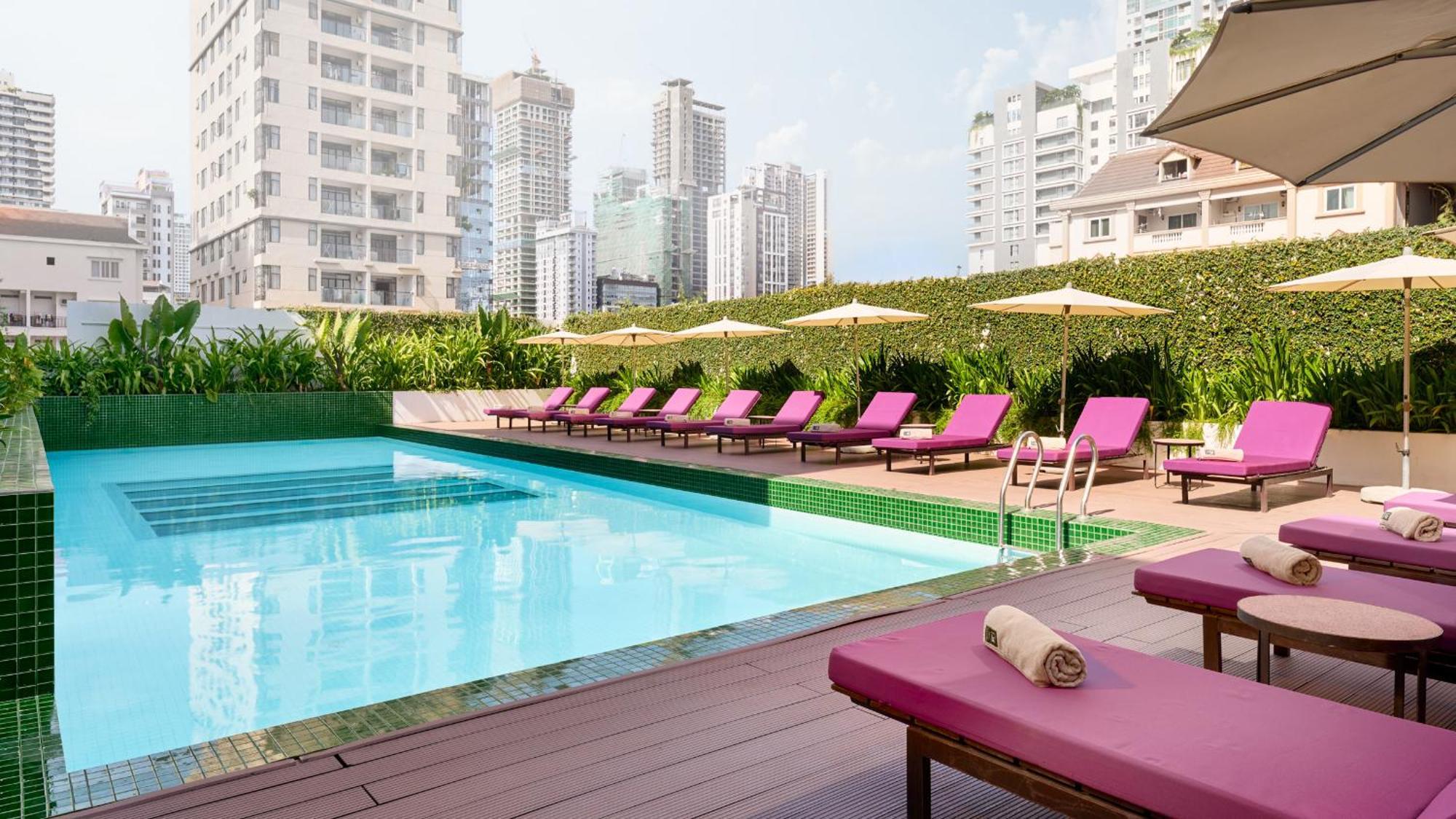 Baitong & Hotel 4*
